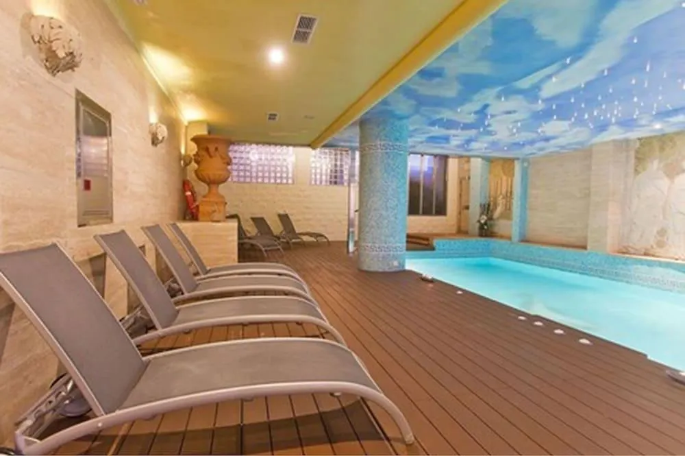 Ms Amaragua Hotel Torremolinos 4*,