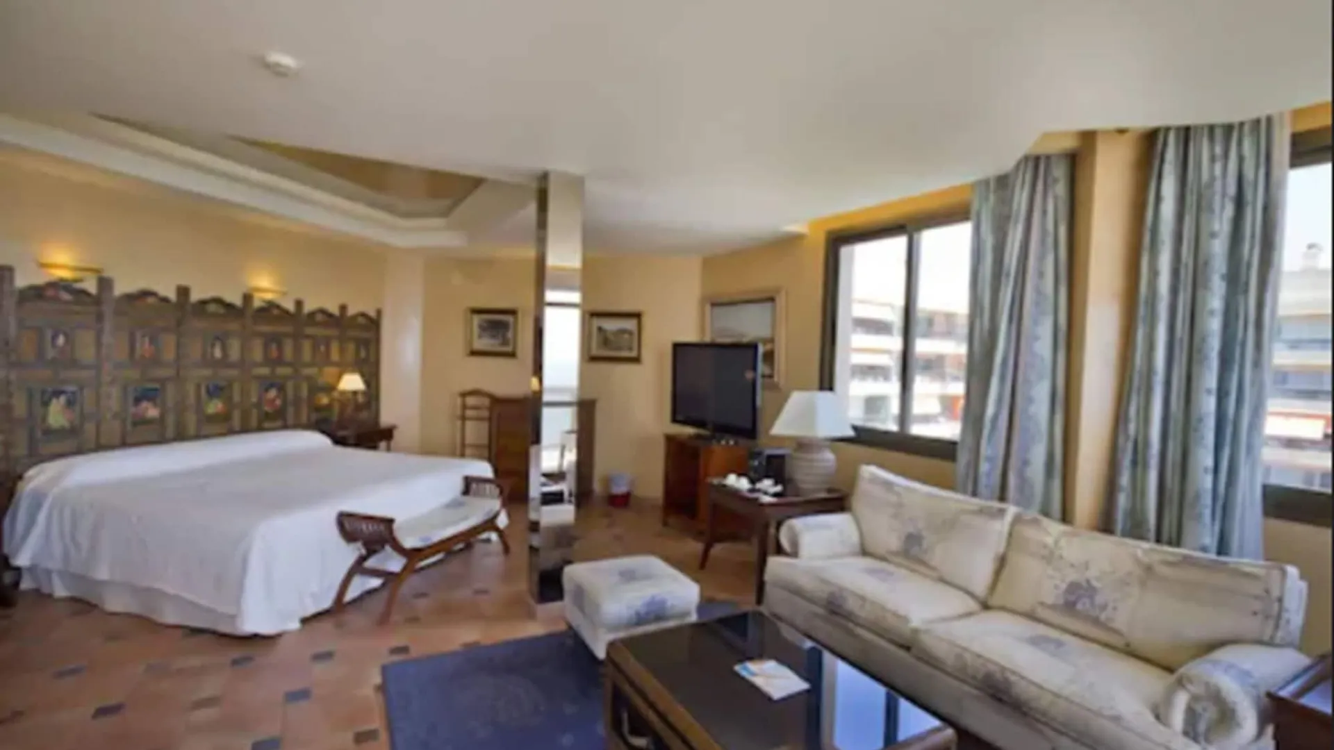 Ms Amaragua Hotel Torremolinos 4*,