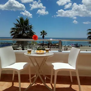  Apartment Nuevo Roca Chica, Primera Linea Playa,torremolinos